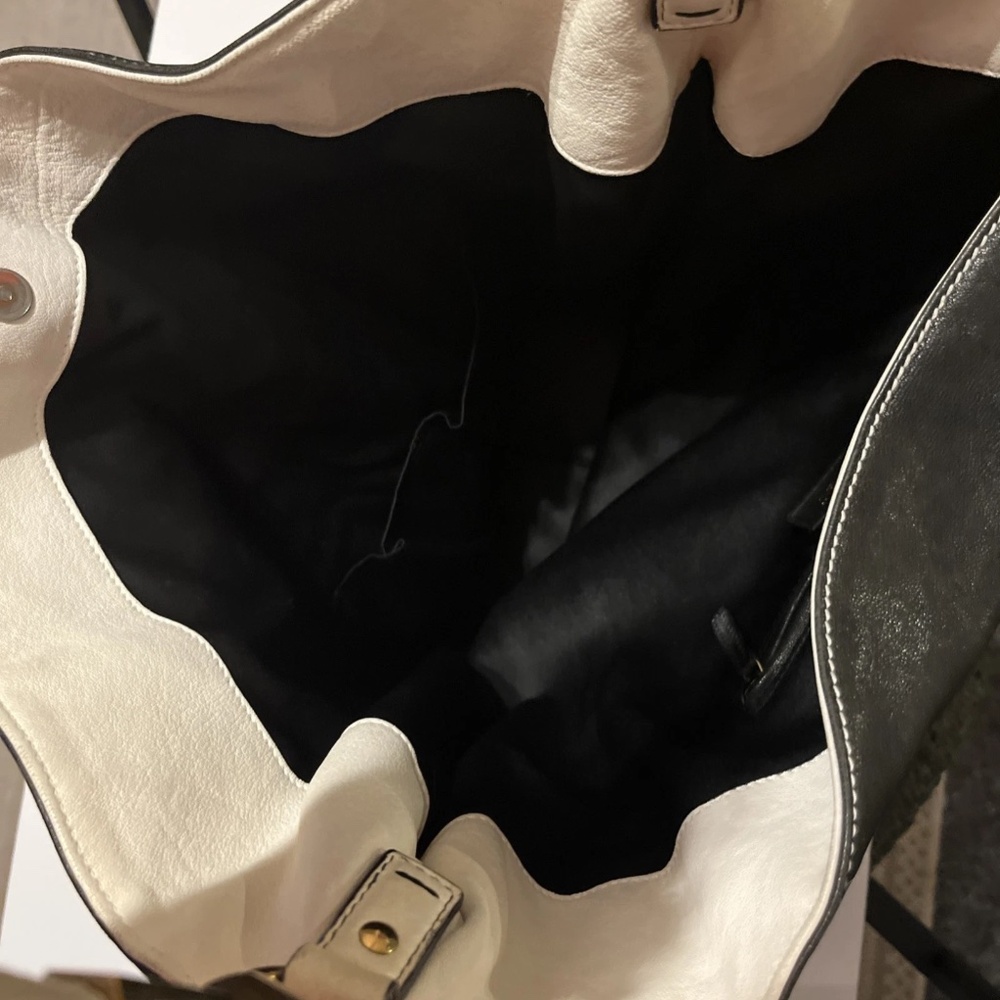 YVES SAINT LAURENT ROADY HOBO BAG LEATHER LARGE - Picture 12 of 14